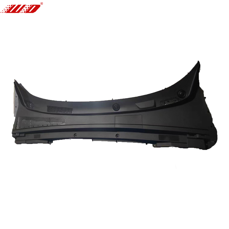 X03-53040011 – Dolny panel poszycia przedniej szyby