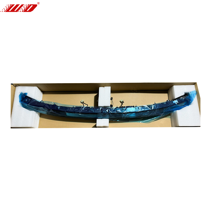 X02-41330013 – Tylne światło środkowe (konfiguracja wysoka) – L8